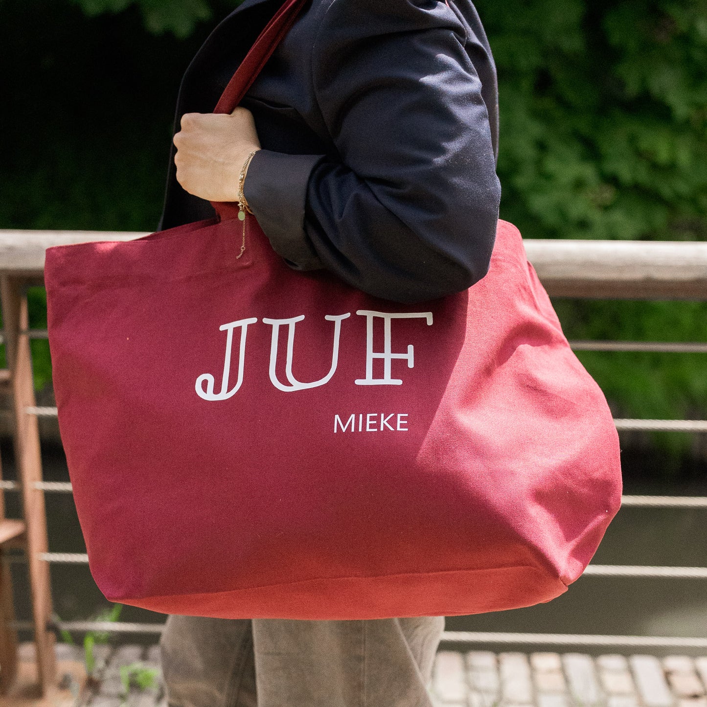 Shopping bag